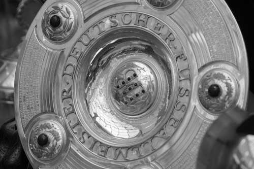 Ds Objekt der Begierde: die Meisterschale.