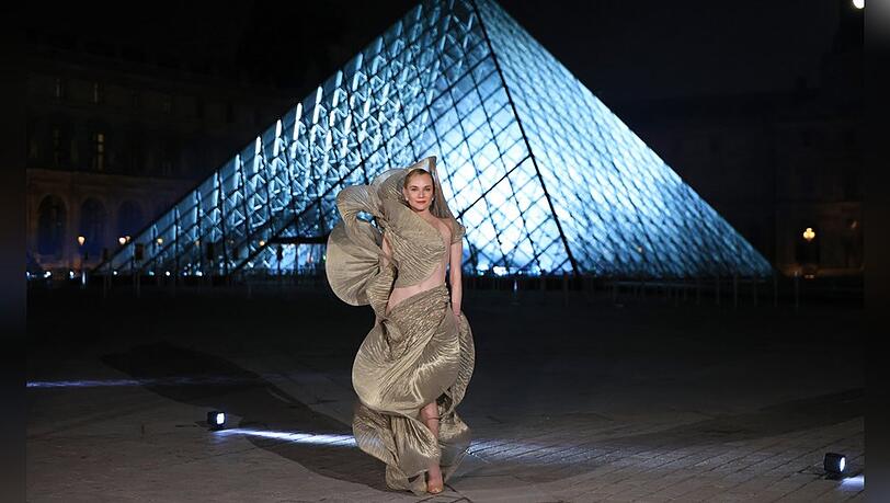 Wie vom Winde verweht: Diane Kruger beim Grand D&icirc;ner du Louvre.