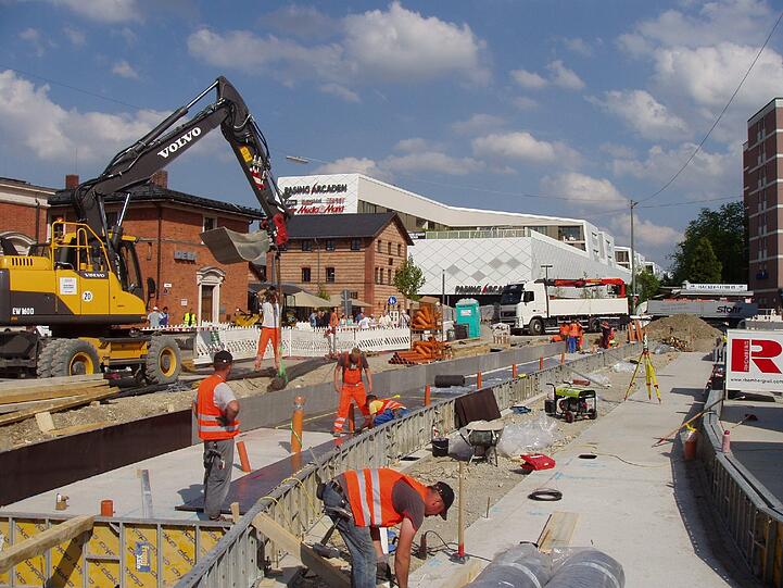 Jahrelang herrschte in Pasing Baustelle. Eine fotografische Langzeit-Dokumentation ist derzeit im Ebenböckhaus zu sehen.
