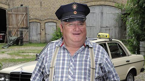 Horst Krause &uuml;bernahm in den Filmen die Hauptrolle. Seine Figur taucht im neuen Drehbuch nicht mehr auf.