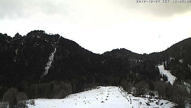 Ein ganz normaler Wintertag: Am Streidlhang bei Lenggries zeigt die Webcam die Skischulen in voller Aktion. Ein ganz normaler Wintertag: Am Streidlhang bei Lenggries zeigt die Webcam die Skischulen in voller Aktion.
