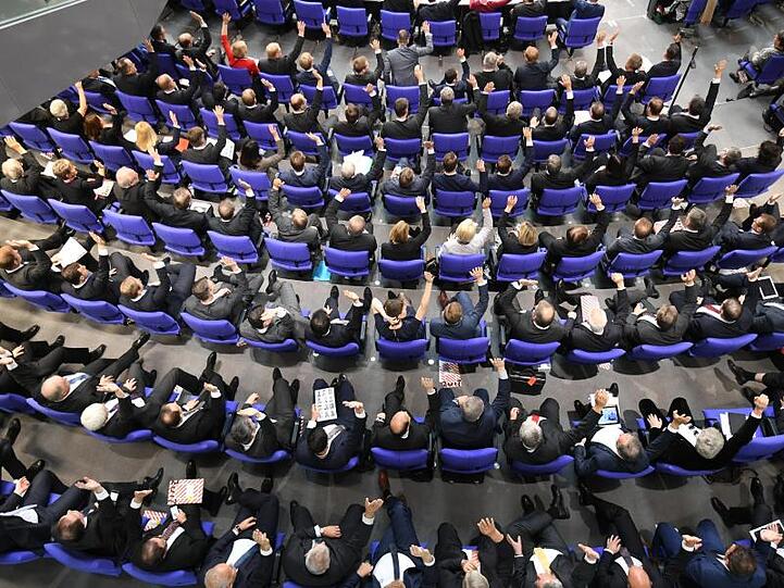 Gleichberechtigung: Insgesamt rutschte Deutschland im jährlichen Index des WEF um zwei Plätze auf Rang 14 ab.