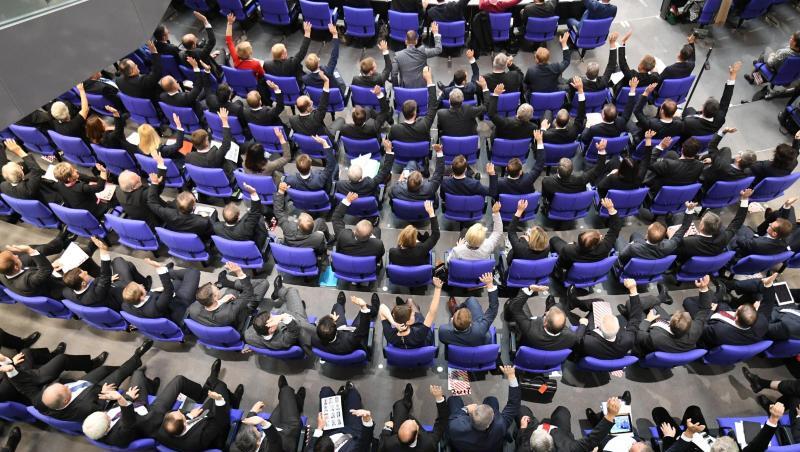Gleichberechtigung: Insgesamt rutschte Deutschland im jährlichen Index des WEF um zwei Plätze auf Rang 14 ab. Gleichberechtigung: Insgesamt rutschte Deutschland im jährlichen Index des WEF um zwei Plätze auf Rang 14 ab.