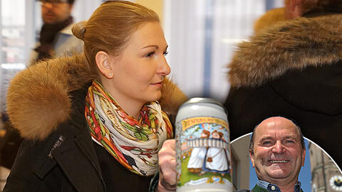 Stefanie Krätz, Chefin vom Andechser am Dom, beim Gang in den Gerichtssaal. Sie will, dass ihr Vater Sepp (kleines Bild) in der Wirtschaft wieder mitarbeiten darf.