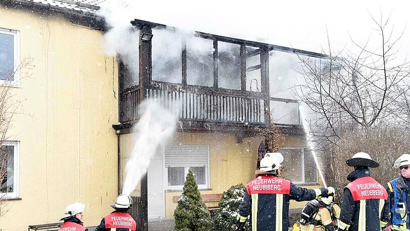 Am Donnerstagmorgen brannte es in einem Nebengebäude des Neubiberger Rathauses. Die Bilder. Am Donnerstagmorgen brannte es in einem Nebengebäude des Neubiberger Rathauses. Die Bilder.
