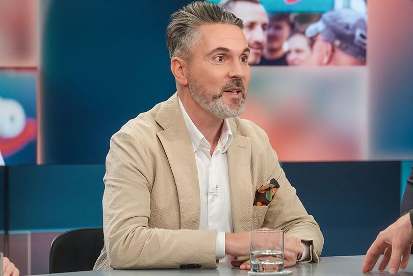 "Sagen Sie doch einfach, dass Sie derzeit nicht regieren wollen", warf BSW-Parteivorsitzende Fabio De Masi dem AfD-Mann Markus Frohnmaier vor. "Sagen Sie doch einfach, dass Sie derzeit nicht regieren wollen", warf BSW-Parteivorsitzende Fabio De Masi dem AfD-Mann Markus Frohnmaier vor.