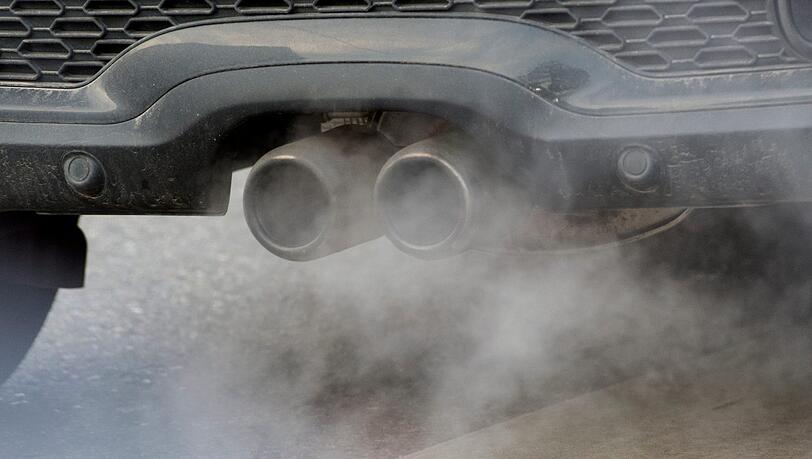 Das rheinland-pfälzische Umweltministerium hält ein Nachrüsten manipulierter Dieselautos für notwendig. Das rheinland-pfälzische Umweltministerium hält ein Nachrüsten manipulierter Dieselautos für notwendig.