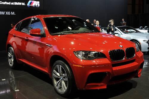 Sehr starkes Styling: der neue BMW X6 M.
