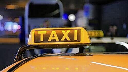 Taxi (Symbolbild). Taxi (Symbolbild).