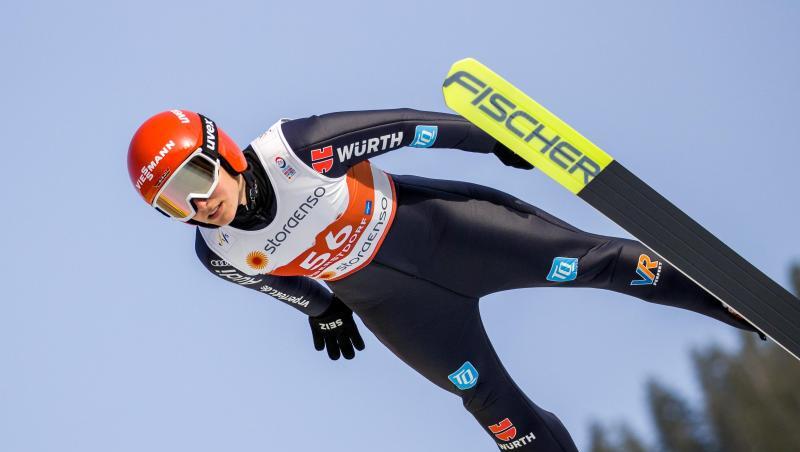 Katharina Althaus in Aktion.