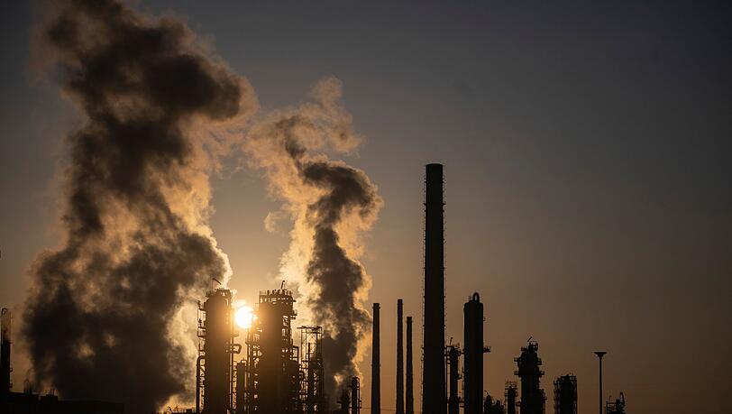 Der Iran-Krieg trifft die von Rohstoffen abh&auml;ngige deutsche Wirtschaft hart. (Symbolbild)