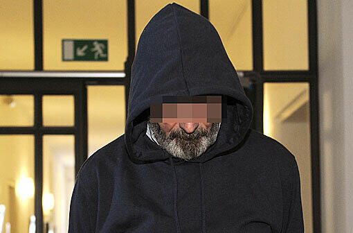 Der Angeklagte Dieter T.(59) im Gerichtssaal des Regensburger Landgerichts