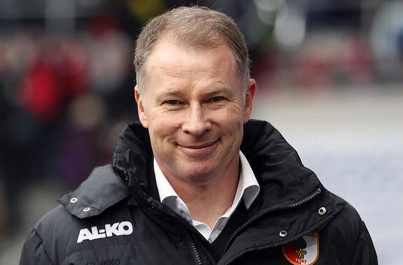 Augsburgs Manager Stefan Reuter. Für ihn ist es aber bei aller Euphorie noch zu früh für internationale Träume.