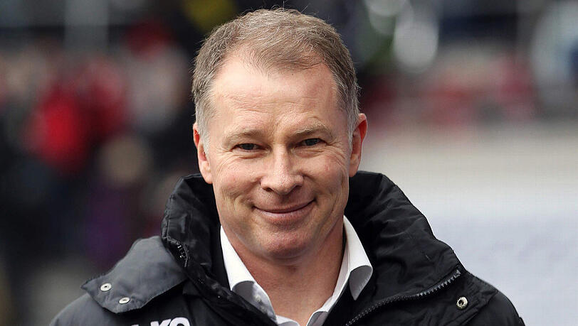 Augsburgs Manager Stefan Reuter. Für ihn ist es aber bei aller Euphorie noch zu früh für internationale Träume. Augsburgs Manager Stefan Reuter. Für ihn ist es aber bei aller Euphorie noch zu früh für internationale Träume.