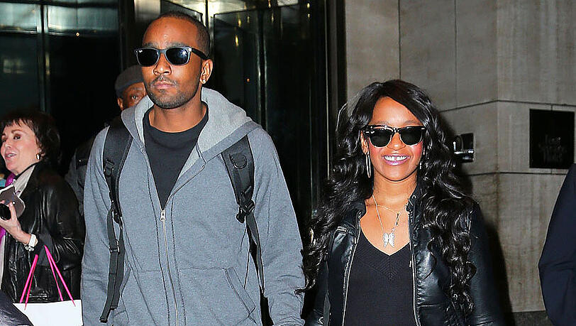 Nick Gordon soll Bobbi Kristina regelmäßig brutal verprügelt haben. Nick Gordon soll Bobbi Kristina regelmäßig brutal verprügelt haben.