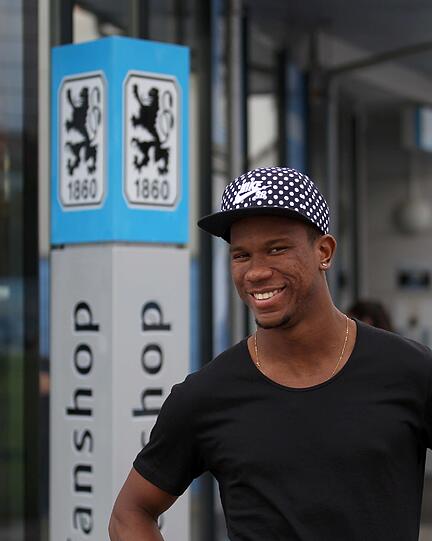 Alles fix: Lucas Ribamar ist ein Sechzger. Erste Bilder von der Grünwalder Straße.
