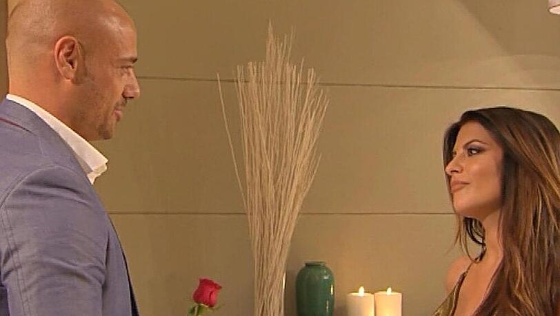 Anne lehnte die Rose des Bachelors ab Anne lehnte die Rose des Bachelors ab