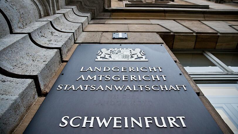 Ermittelt wird auch wegen Verdachts des Besitzes von Kinder- und jugendpornografischen Inhalten. Der Verein hat den Mann mittlerweile ausgeschlossen.