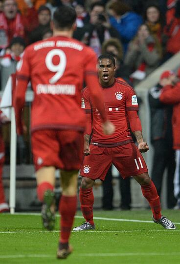 Douglas Costa, Note 2: Legte Lewandowskis 1:0 herrlich auf (32.), es war bereits sein 13. Assist diese Saison. Flink und trickreich wie eh und je.