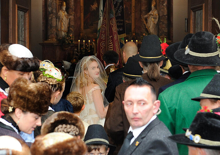 Sehen Sie hier weitere Bilder von der Hochzeit von Prinzessin Maria Theresia in Tutzing.