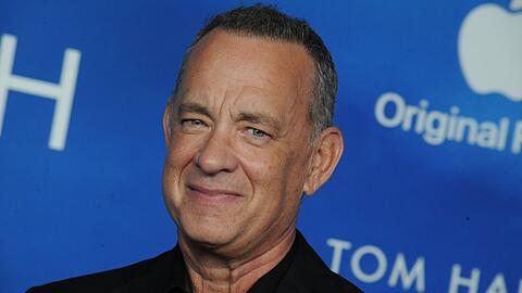 Schauspieler Tom Hanks sagt, dass er dank künstlicher Intelligenz auch nach seinem Tod noch in Filmen auftreten könne.