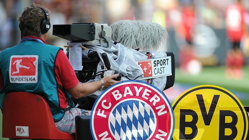 Das Spiel des FC Bayern München gegen Borussia Dortmund wird live auf Sky übertragen. Das Spiel des FC Bayern München gegen Borussia Dortmund wird live auf Sky übertragen.