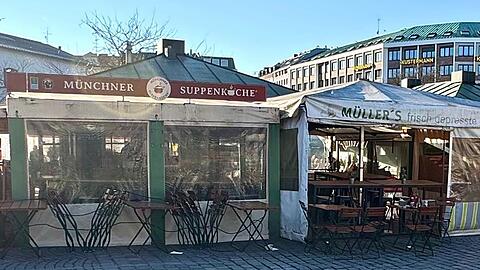 Plötzlich erweitert: Die Münchner Suppenküche (l.) hat sich vergrößert und serviert ihre beliebten Suppen nun auch nebenan bei "Müller's frisch gepresste Säfte".