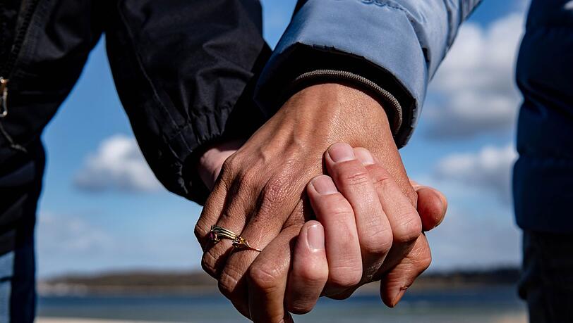 Die meisten Menschen wählen eine Partnerin oder einen Partner mit gleichem Bildungsniveau. (Symbolbild) Die meisten Menschen wählen eine Partnerin oder einen Partner mit gleichem Bildungsniveau. (Symbolbild)