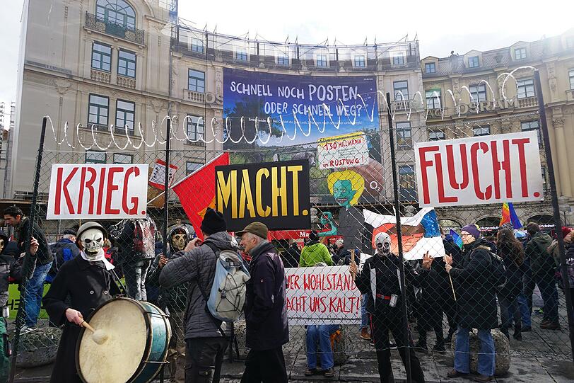 Die Bilder zur Demonstration gegen die Sicherheitskonferenz in München...