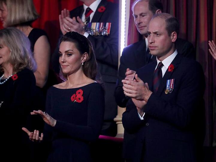 Prinz William und Herzogin Kate nehmen an der jährlichen Royal British Legion Festival of Remembrance in der Royal Albert Hall teil.