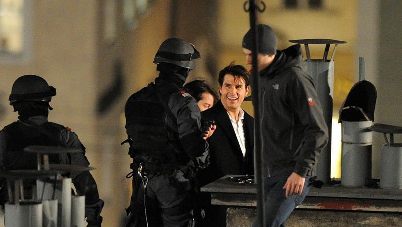 Tom Cruise bei den Dreharbeiten zu seinem neuen Film «Knight and Day». Tom Cruise bei den Dreharbeiten zu seinem neuen Film «Knight and Day».