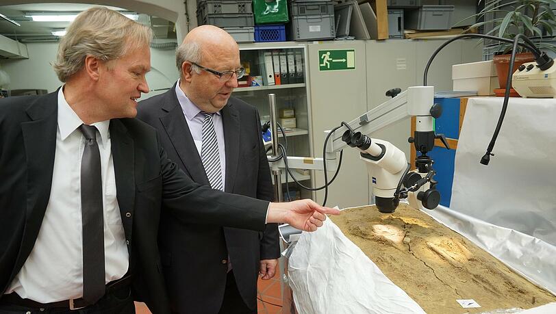 Generalkonservator Mathias Pfeil mit Bürgermeister Deimel.