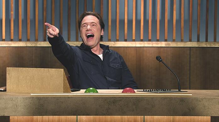 Michael Bully Herbig freut sich, wenn er einen Komiker beim Lachen ertappt.