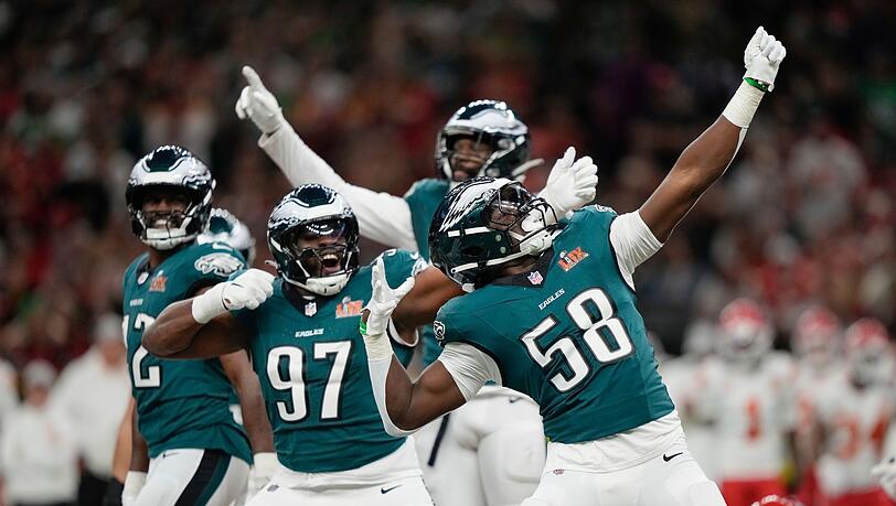 Die Philadelphia Eagles jubeln im Super Bowl.