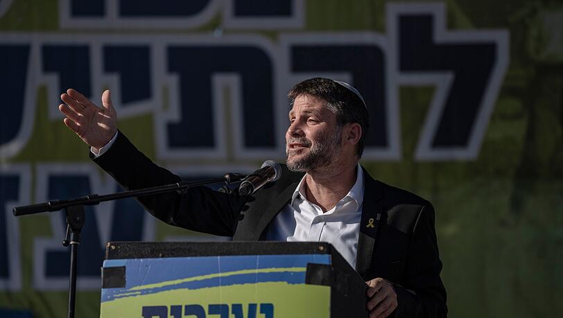 Bezalel Smotrich ist einer der beiden sanktionierten Minister. Bezalel Smotrich ist einer der beiden sanktionierten Minister.