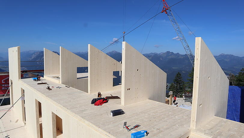 Die H&uuml;tte soll f&uuml;r die Zukunft fit gemacht werden. Rund 300.000 Euro haben Bergfreunde daf&uuml;r schon gespendet.