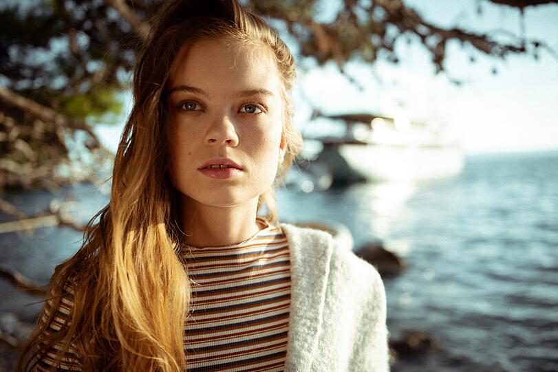 Wie schon am Vortag verstand Laura genau, worum es sich beim Shooting-Thema drehte und bot dem Fotografen zahlreiche und vor allem Unterschiedliche Posen an.