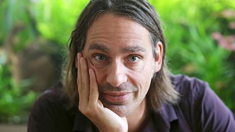 Richard David Prechtmeint, Fußball sei "sicher die öffentliche Veranstaltung, die am schmerzlichsten vermisst wird".