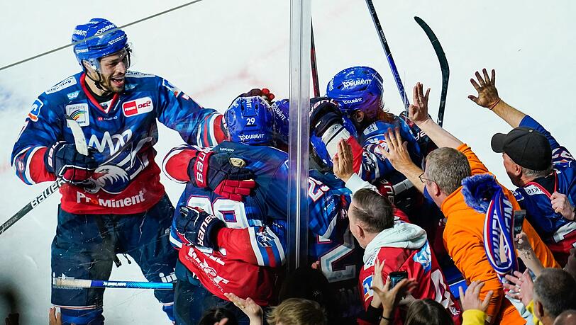 Nach einem 0:3-Rückstand gingen die Adler Mannheim gegen die Kölner Haie noch als Sieger vom Eis.