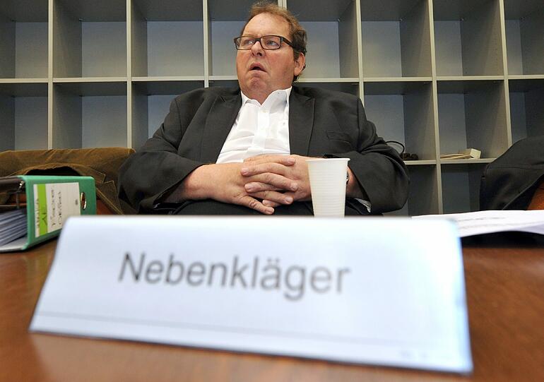 Kabarettist Ottfried Fischer war beim Sex mit zwei Prostituierten in seiner Münchner Wohnung gefilmt worden.