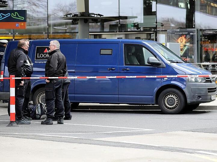 Bei dem Überfall auf den Geldtransporter war mindestens ein Schuss gefallen.
