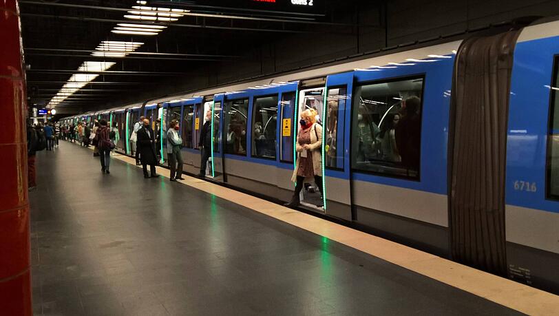 Auf mehreren U-Bahn-Linien in München kommt es in den nächsten Wochen zu zahlreichen Einschränkungen. (Symbolbild) Auf mehreren U-Bahn-Linien in München kommt es in den nächsten Wochen zu zahlreichen Einschränkungen. (Symbolbild)