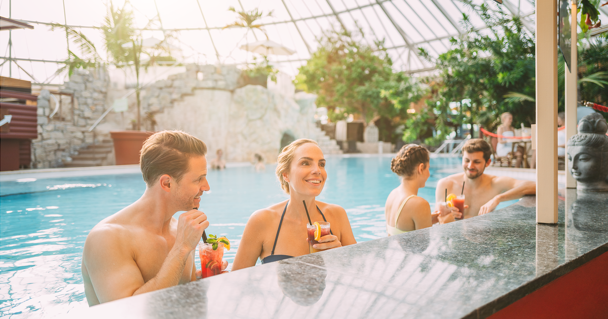 Palmen-Rutschen-und-Wellness-das-Urlaubsparadies-mitten-in-Bayern