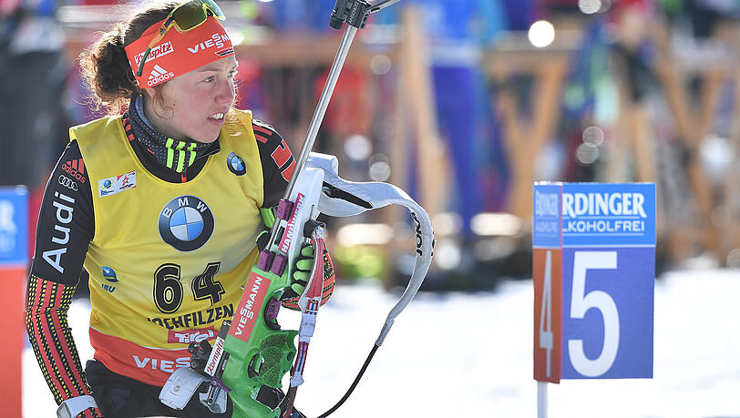 Knapp vorbei am Weltmeistertitel: Laura Dahlmeier holte im Sprint-Bewerb der Biathlon-WM in Hochfilzen Silber. Knapp vorbei am Weltmeistertitel: Laura Dahlmeier holte im Sprint-Bewerb der Biathlon-WM in Hochfilzen Silber.