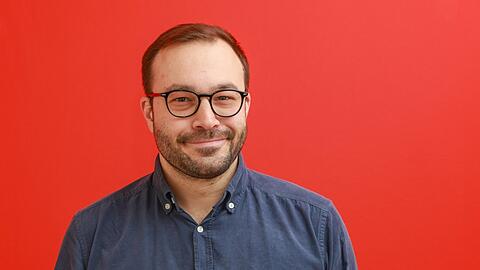 Christian Köning (35) ist Parteichef der SPD in München und er will es bleiben. Am Samstag stellt er sich auf dem Parteitag wieder zur Wahl.
