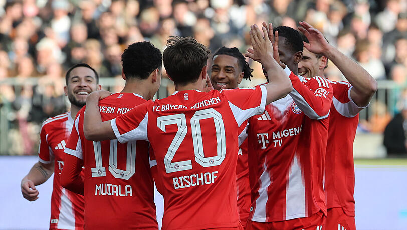 Der FC Bayern feierte am Samstagabend auf St. Pauli einen lockeren Sieg. Der FC Bayern feierte am Samstagabend auf St. Pauli einen lockeren Sieg.