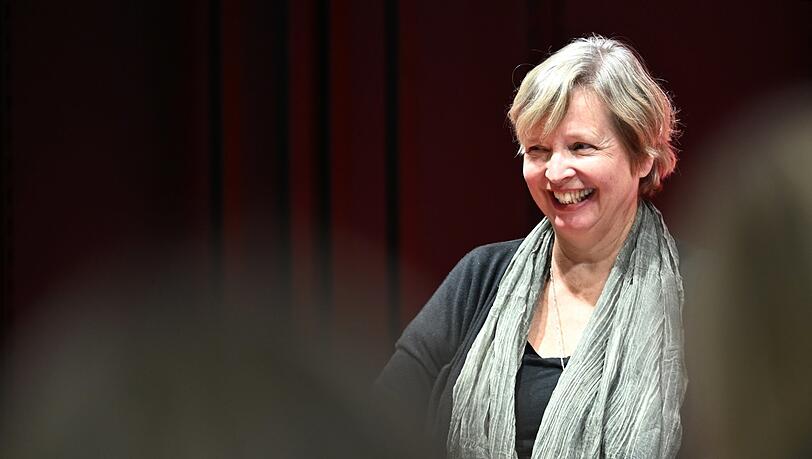 Schriftstellerin Jenny Erpenbeck beim Preisverleih der Frankfurter Buchmesse für die beste Adaption. Schriftstellerin Jenny Erpenbeck beim Preisverleih der Frankfurter Buchmesse für die beste Adaption.