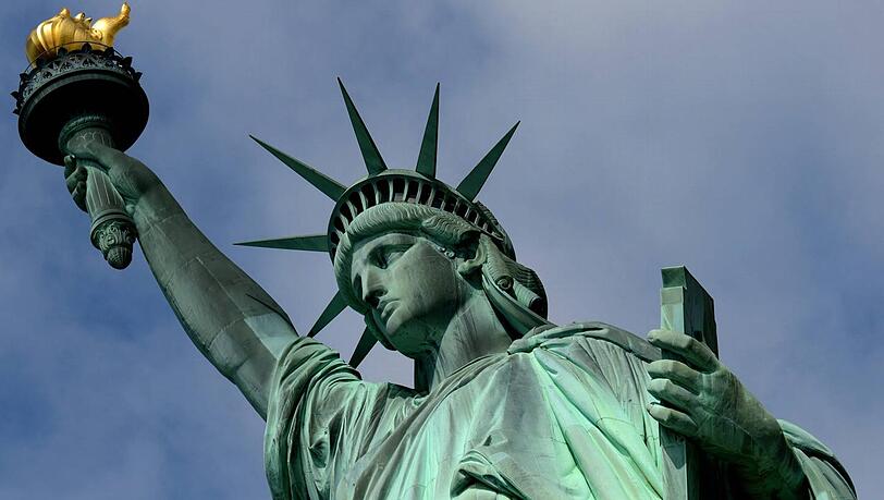 Für 300 Euro nach New York - mit Flug und Hotel, versteht sich: Solche Schnäppchen finden Reiseblogger. Für 300 Euro nach New York - mit Flug und Hotel, versteht sich: Solche Schnäppchen finden Reiseblogger.