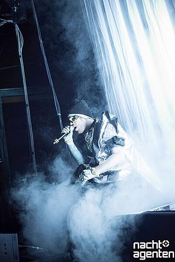 Hip-Hop a la Deichkind. Bilder von der fulminanten Show am 23.11 im Zenith in München.
