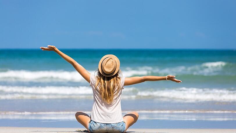 Das Glück in der Ferne finden? Diese Reisepodcasts liefern Inspiration für das nächste Abenteuer.